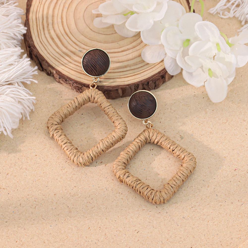 Bohemian Raffia Earrings: Handmade Rattan Drops, Exaggerated Travel Holiday Style for Women