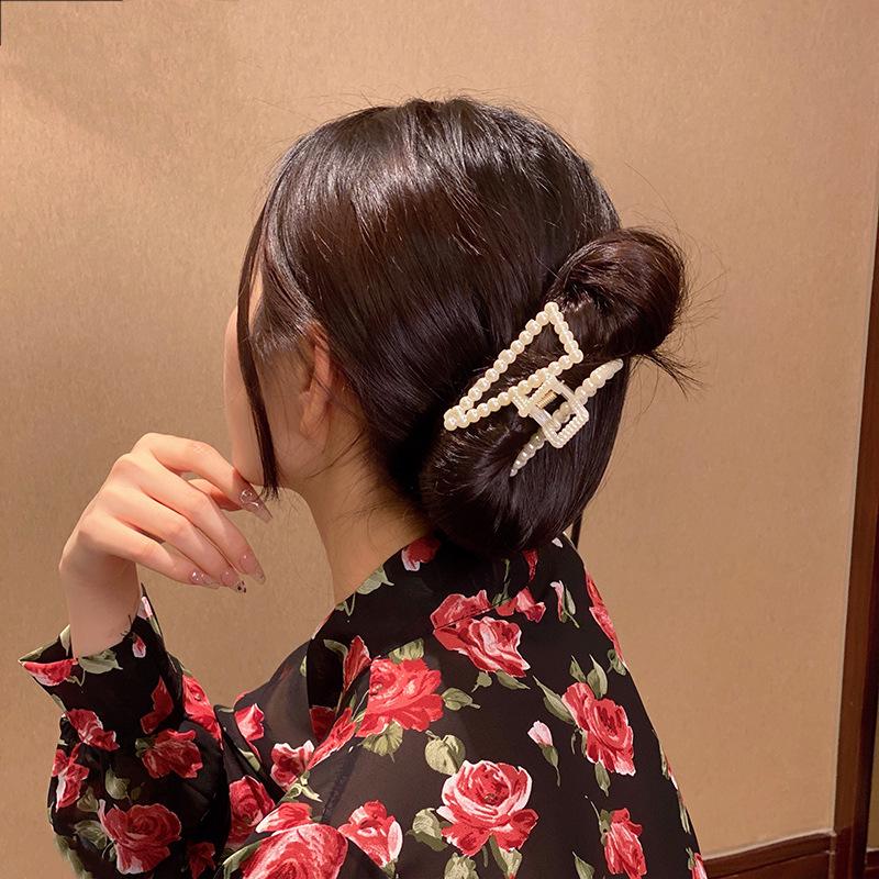 Elegant Korean Pearl Shark Hairpin Clip for Back of Head 