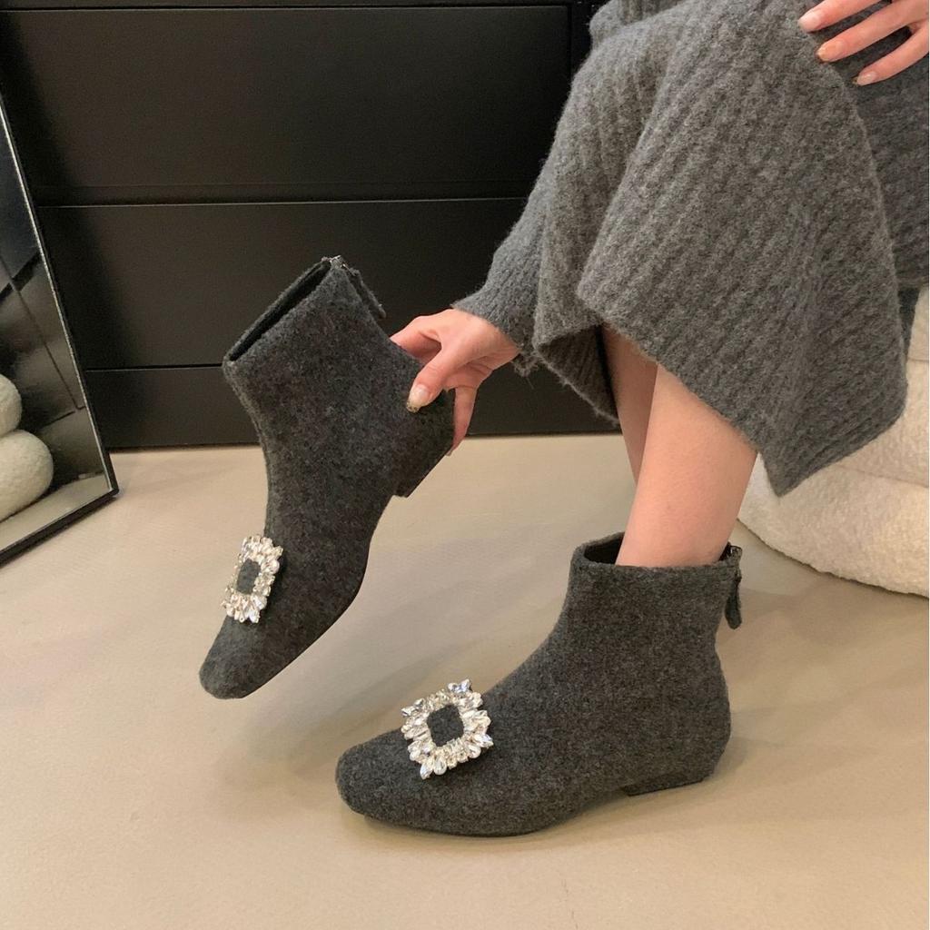 2025 Herbst neue kleine runde Zehe dicker Absatz mattierte Strassschnalle Haarreißverschluss niedriger Schaft Martin Mode Damen Kurzstiefel