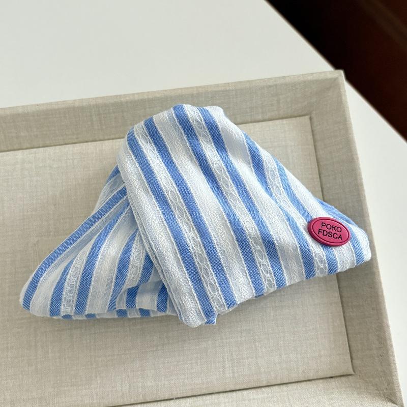 

Korean-Style Fresh Contrasting Color Striped Fabric Large Triangle Hair Clip For Women Gentle Hair Accessory For Updos