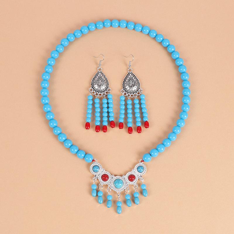 A Few Red Fringed Forehead Chains, Exotic Forehead, Eyebrow Pendant, Retro Earrings, Women's Tibetan Headdress.