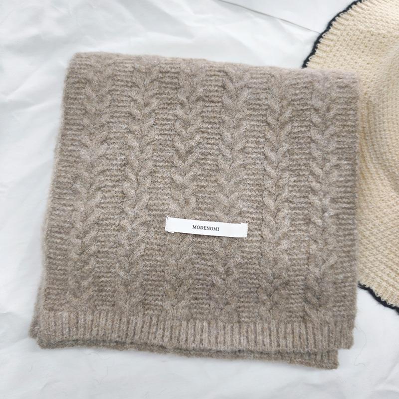 Wool knitted scarf women's high-end sense thickened warm average size neck protection scarf versatile flat machine process OO custom