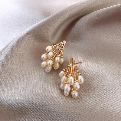 Alien Pearl Earrings With A High-end French  Design And Pendant For Women