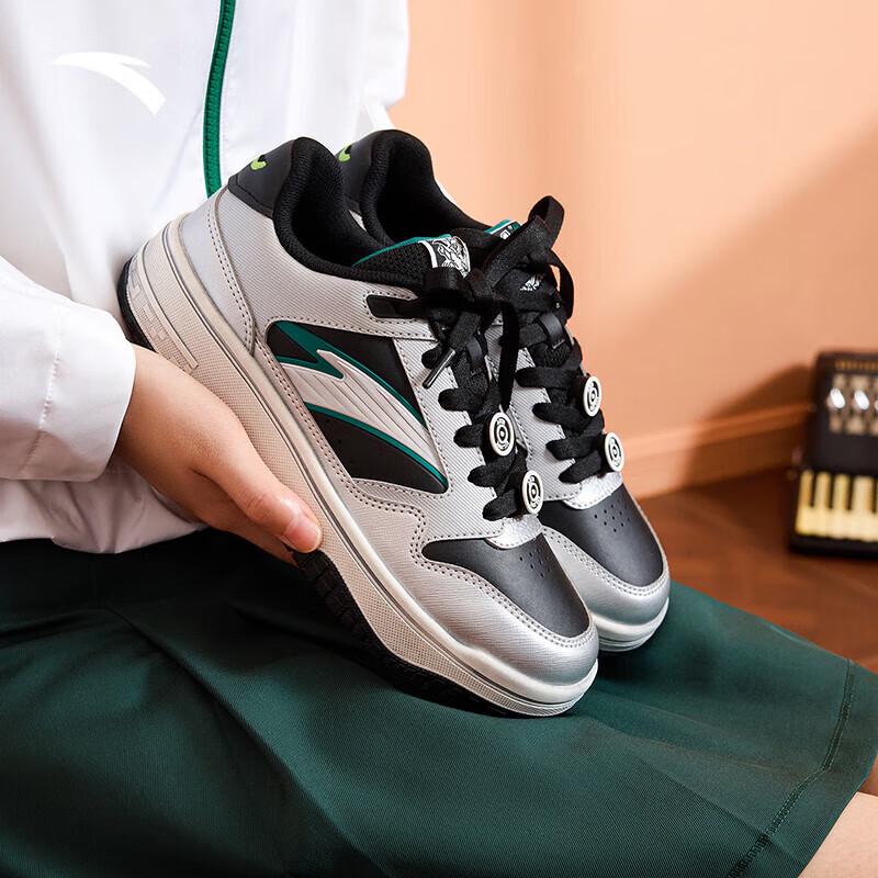 

Anta Street Rebel 3 Women s Low-Top Skate Shoes 38