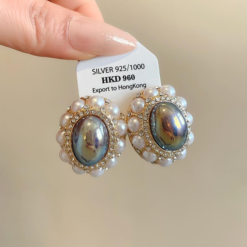 Silver needle court style diamond set oval imitation bead stud earrings personality temperament light luxury earrings