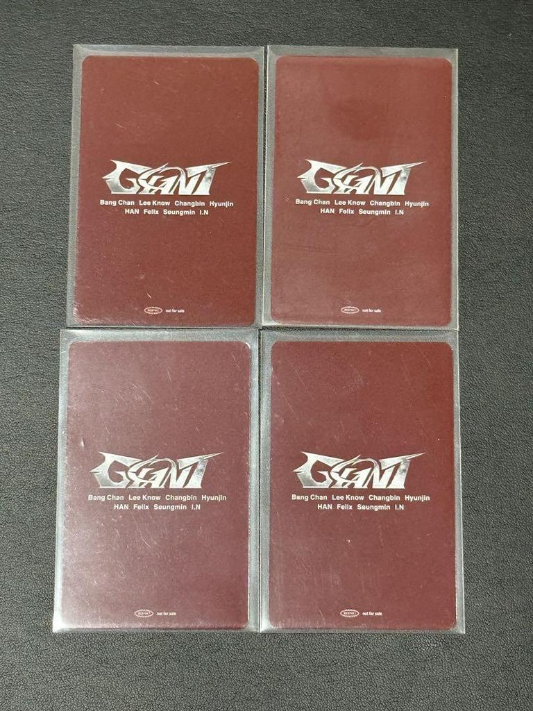 [USED] Stray Kids Hyunjin GIANT Unit Trading Card