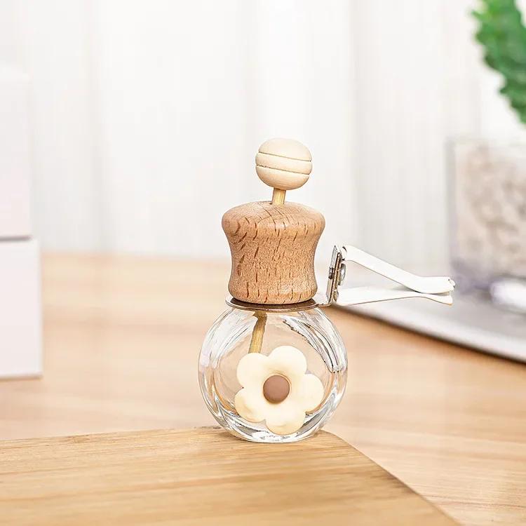 1PCS Car Perfume Bottle Hanging Glass Pendant Lasting Fragrance Auto Ornament Essential Oils Diffuser Car Interior Decoration