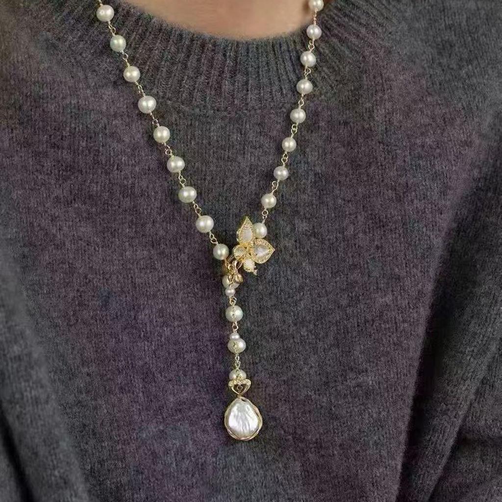 Baroque long natural freshwater pearl sweater chain women's autumn and winter light luxury niche versatile temperament high-end sense item decoration