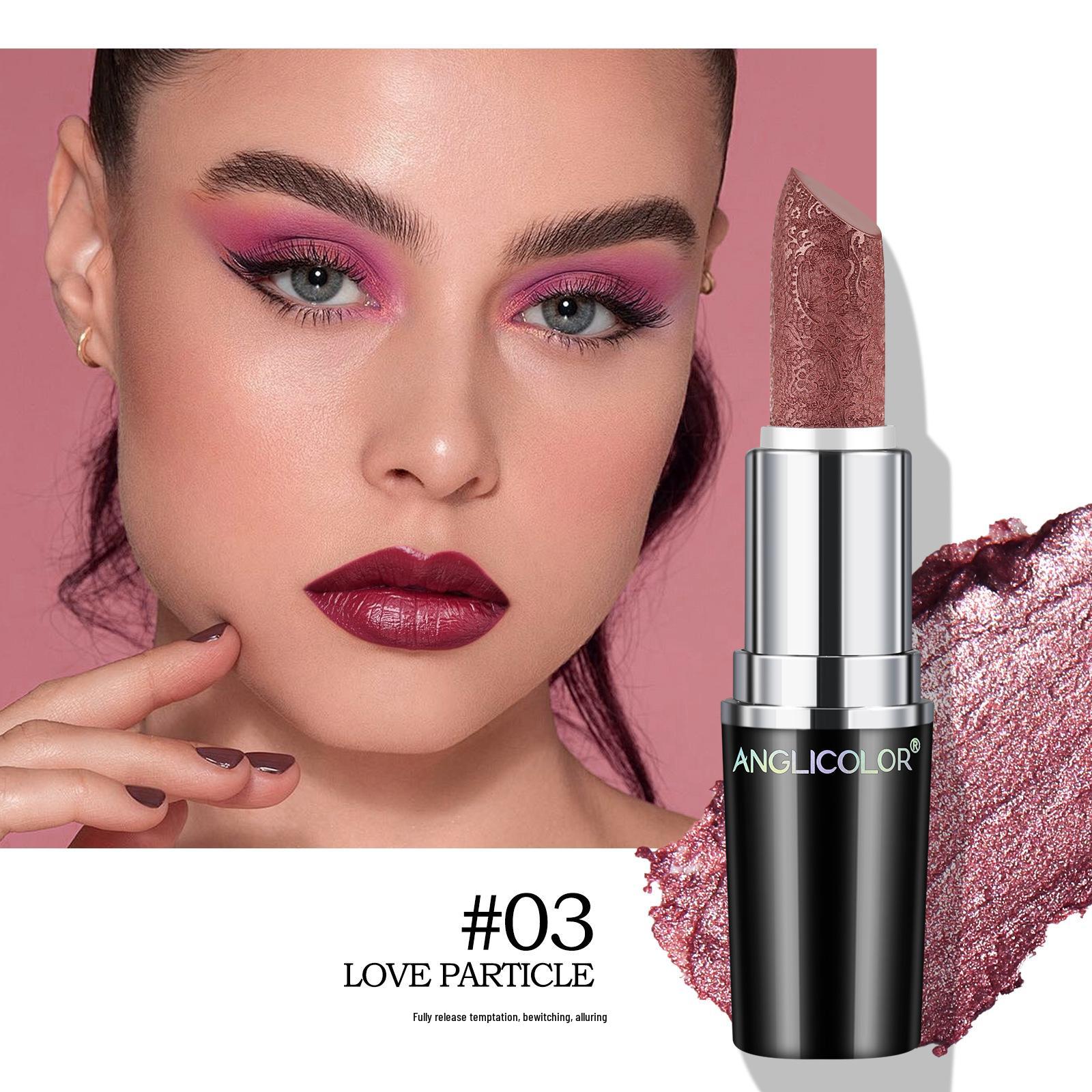 

Long-lasting, non-transfer pearlescent shimmer lipstick with moisturizing lip balm properties.