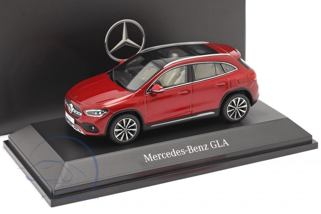 Spark Mercedes-Benz GLA Diecast Car 1/43 Scale (H247) 2020 (Patagonia Red) [Parallel Import]