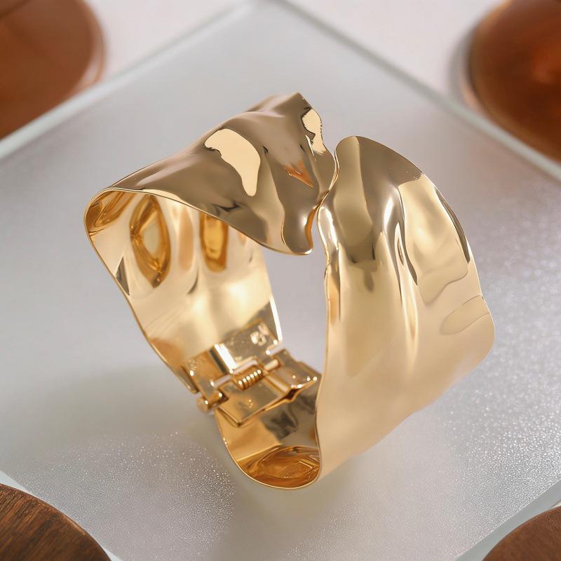 European Fashion Open Cuff Bracelet: High-End Geometric Metal Jewelry for Women