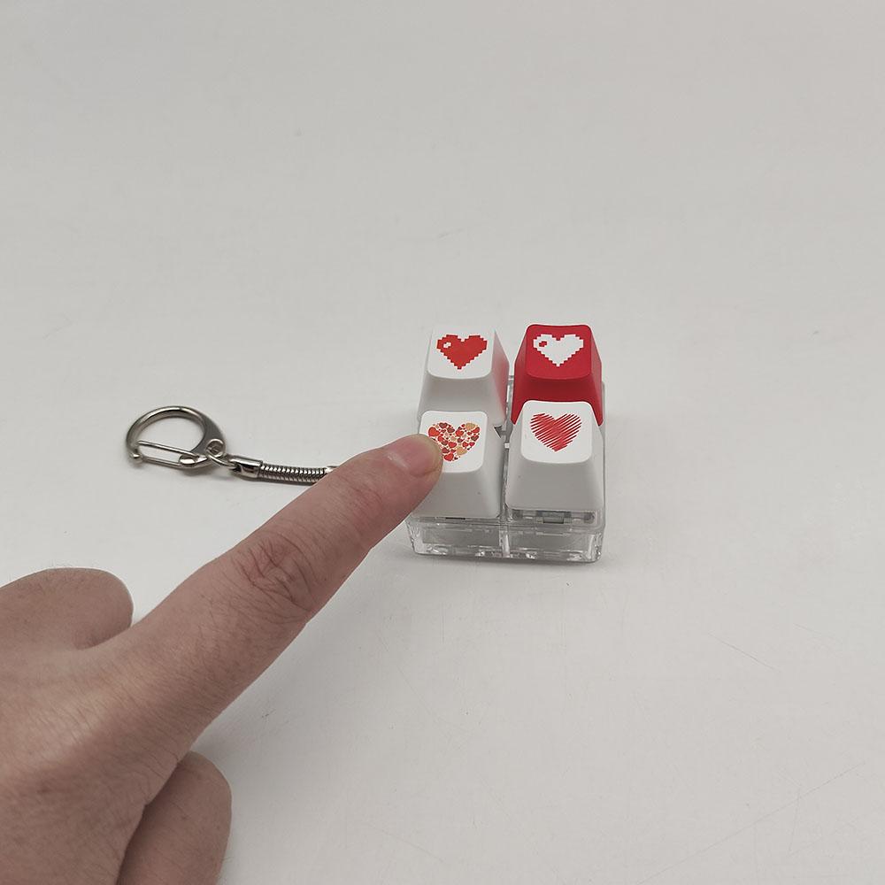 Schlüsselanhänger 1 Stück Für Mädchen Dekompressionsspielzeug Finger-Tastatur-Spielzeug Schlüsselanhänger Für Frauen Partygeschenk Mechanischer Tastatur-Schaltertester