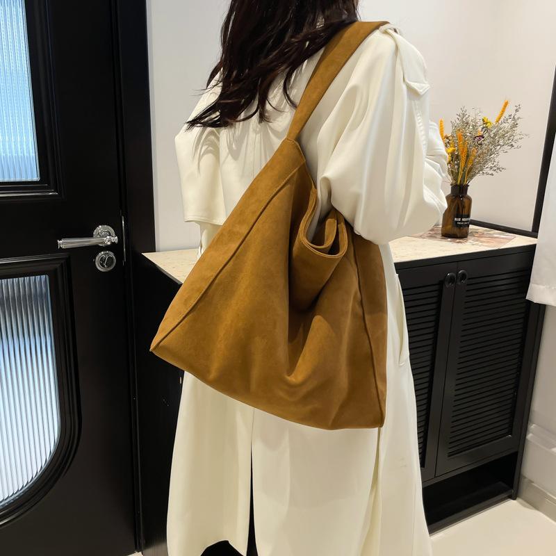 Textured large-capacity commuter tote bag, simple and versatile shoulder bag, class travel fashion and high-end big bag