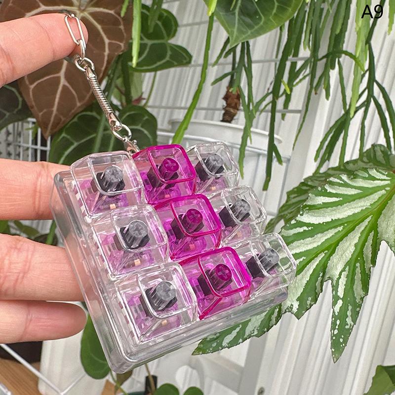 9 Keys Keyboard Keycaps Keychain Fidget Toy Anti-Anxiety Point Keycaps Party Stress Relief DIY Keycaps Toy Keyboard Caps