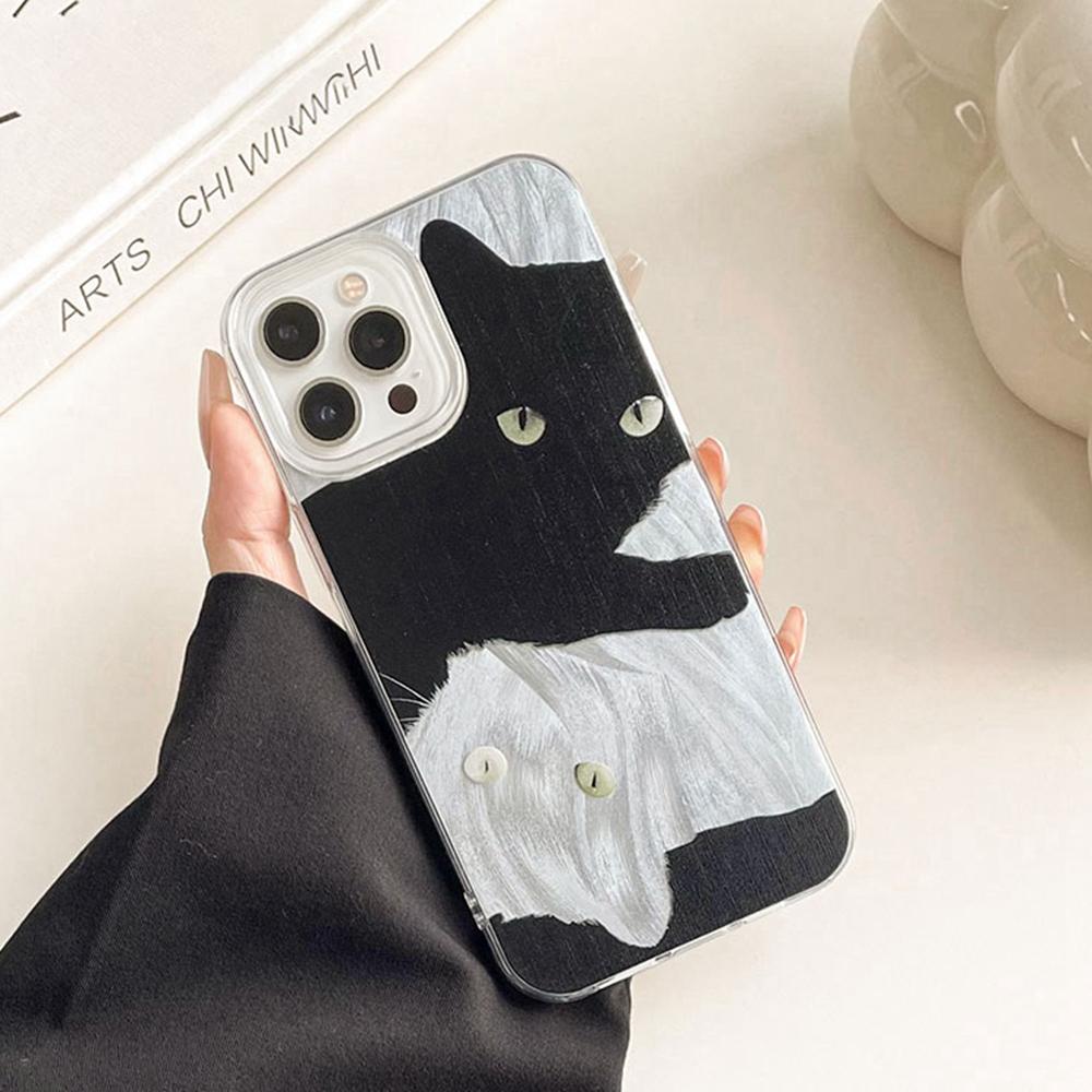 Embrace Black White Cat Gradient Phone Cases For Apple Iphone 16 15 14 13 Pro Max 16e 16plus Back Silicone Couple Fundas Cover