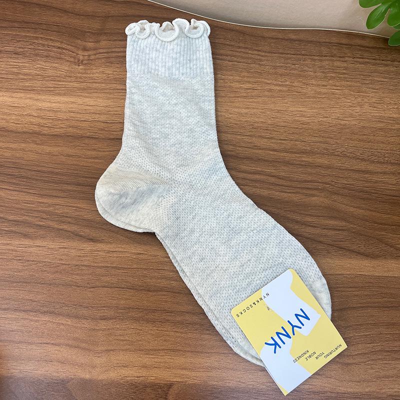 2026 Spring/Summer Hot Seller Solid Color Ruffle Mesh Crew Socks for Women One Size бежевый