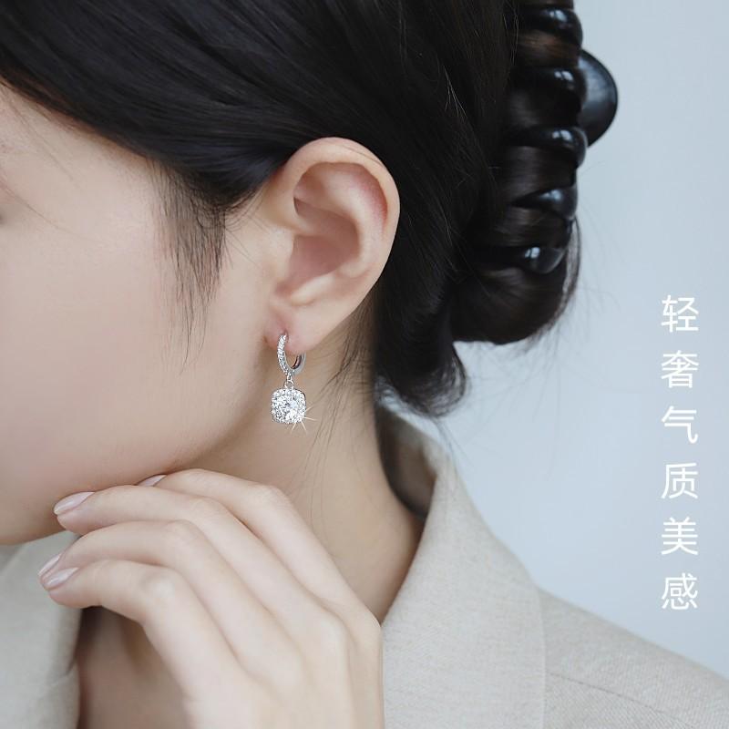 Exquisite Square Hoop Earrings Full Rhinestone Studs Fashionable Sparkling Jewelry For Women Elegant Daily Wear Accessory