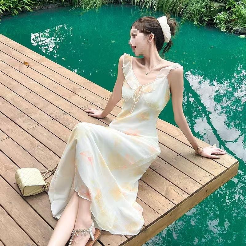 Summer Is Especially Beautiful, Long Summer, French V-neck Floral Dress, Waist and Thin Long Dress, Women's Skirt