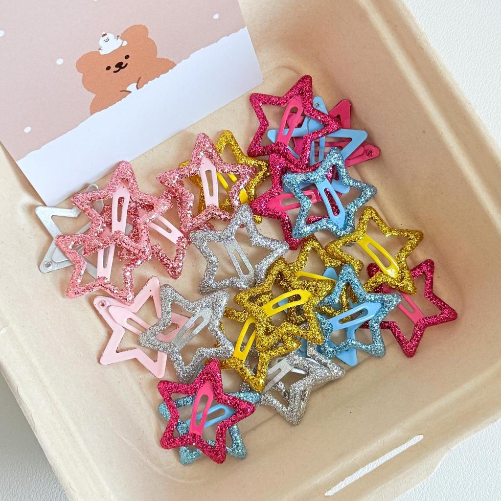 Y2K Star Hair Clips: Cute Five-Pointed Star Accessories for Kids' Side Bangs.