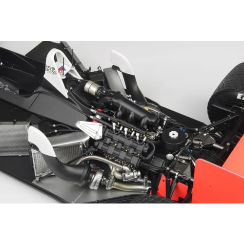 Platz/BEEMAX 1/12 scale McLaren MP4/4 1988 World Champion plastic model kit BX12002