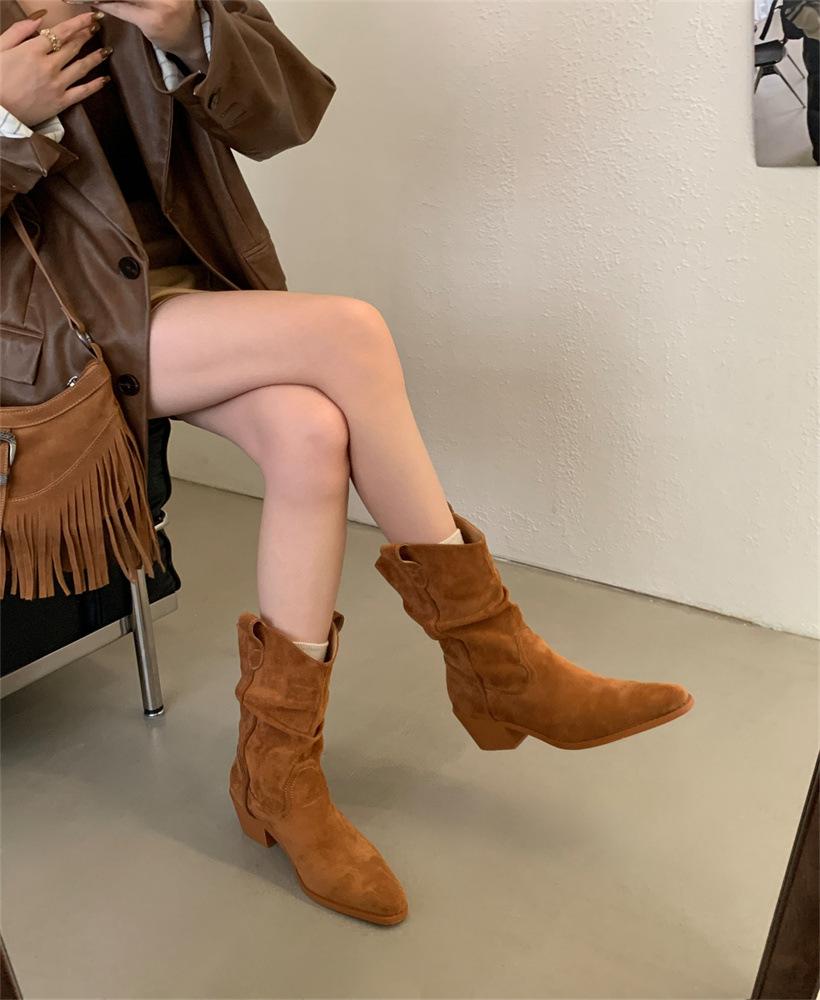 Coarse heel French retro pointed western cowboy short boots women's boots new in autumn and winter 2025