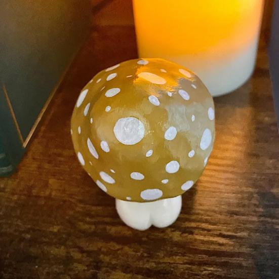 Yousheng Meditation Mushroom Man Figurine Sitting Cartoon Mushroom Pen Holder Resin Statue Sculpture Home Office Desktop Decoration Ornament