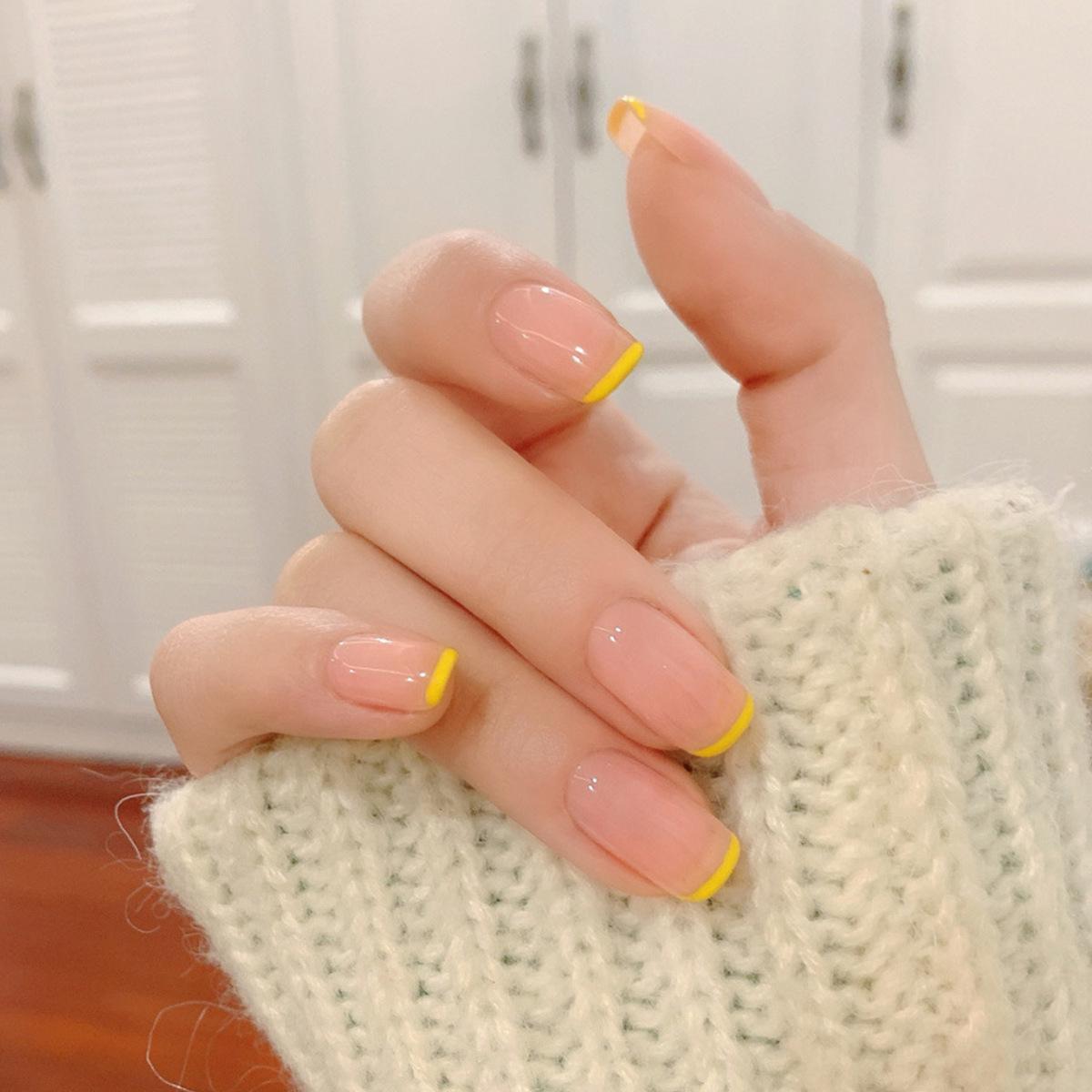 

New Hot-Selling Ultra-Thin Fairy Transparent Wearable French-Style Nail Stickers