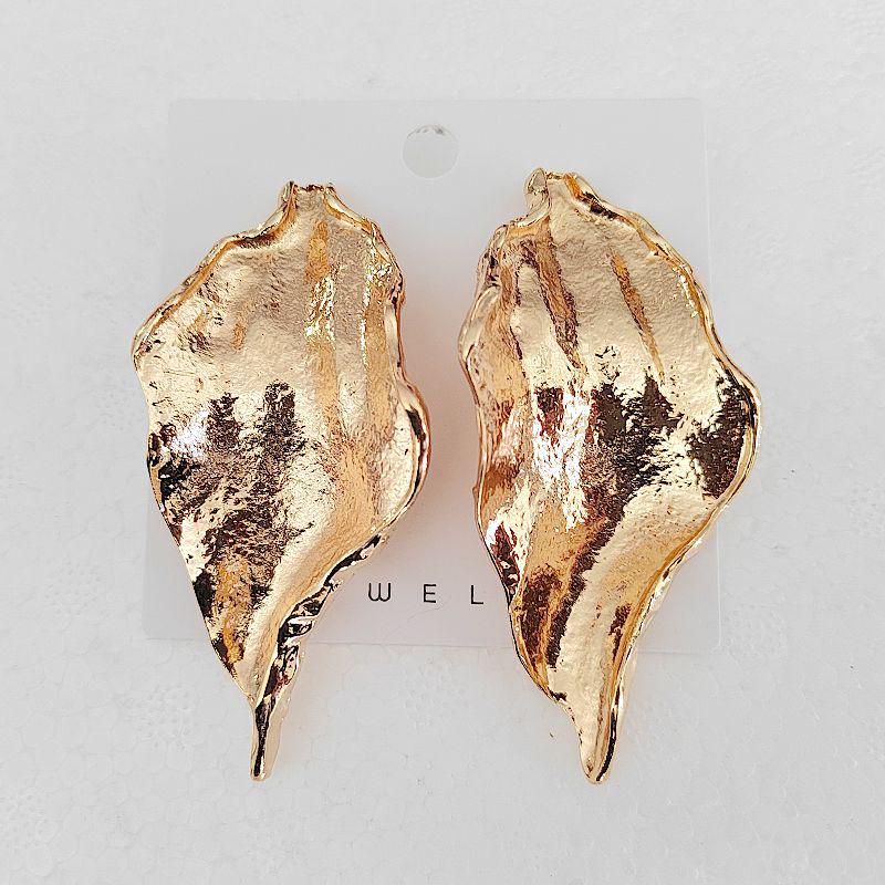 Trendy European & American Floral Alloy Stud Earrings for Women