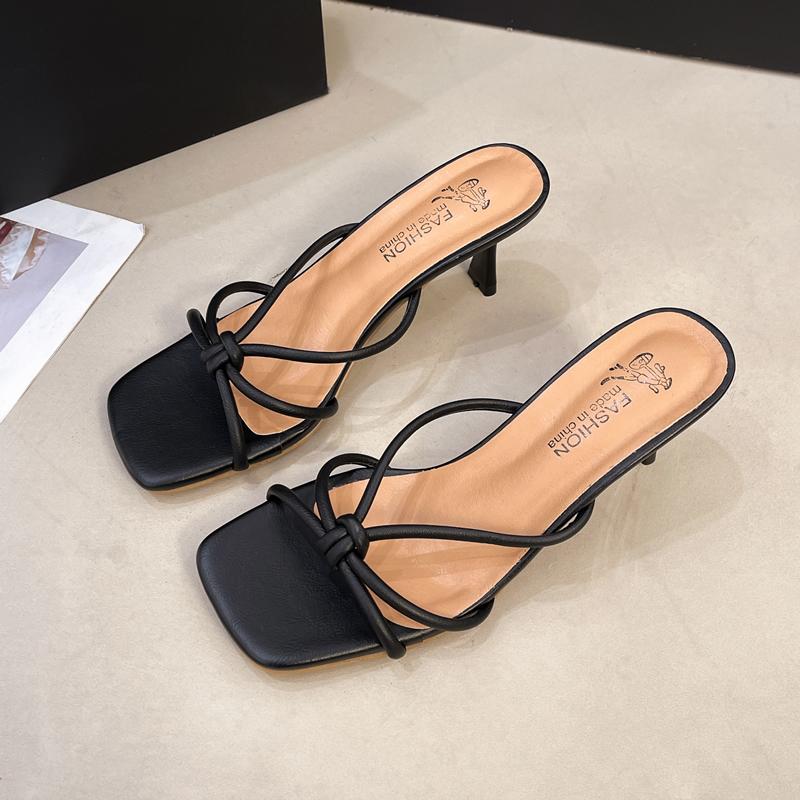 

Туфли Большого размера Тонкий каблук Квадратный носок Шлепанцы Повседневные Слайды Резиновые Вьетнамки Роскошные Гавайские Мягкие Резиновые Вьетнамки Шлепанцы 43 чёрный