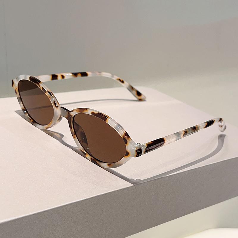 

Oval Sunglasses Women Fashion Korean Style Decor Sun Glasses Tremdy Vintage Brand Design Solid Color Casual Shades