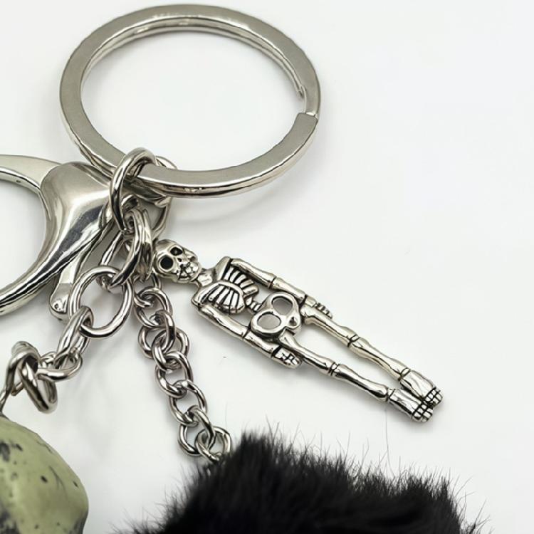 Miniatur Krähenschädel Schlüsselanhänger Gefiederter Ball Anhänger Kompakt Gotischer Schmuck Harz Hergestellter Schlüsselanhänger Für Männer Frauen Jugendliche