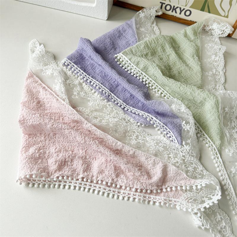 Country-style White Lace Triangular Scarf Headband Headwrap Headpiece for Covering The Head, Fashionable Silk Scarf Accessory