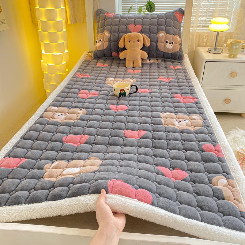Plush Milk Velvet Mattress Pad - Thick Quilted Cushion for Dorms, Tatami, or Single Beds