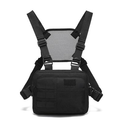 Ein neuer Herrenrucksack im Westenstil Eine Mehrzweck-Outdoor-Sporttasche für Herren
