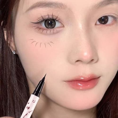 xixi Eyeliner Pair Blossom Rain Fine Smooth Eyeliner Waterproof and sweatproof Ultra-fine and long-lasting, easy to color and smudge-resistant Korean