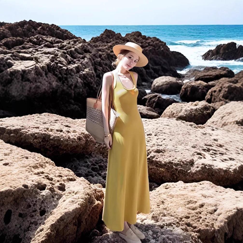 Summer New Super Slim Neck Design Ginger Vest Skirt Small Travel Vacation Dress