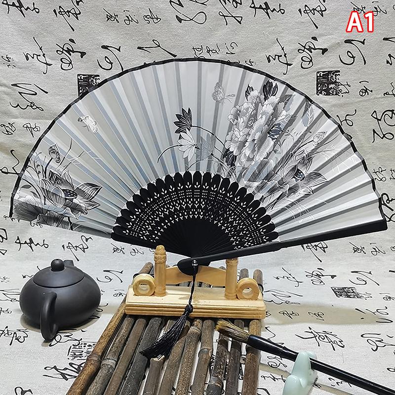 Vintage Chinese Style Folding Fan Bamboo Hand Fan Wooden Shank Classical Dance Fan With Tassel Elegent Female Fan Home Decor
