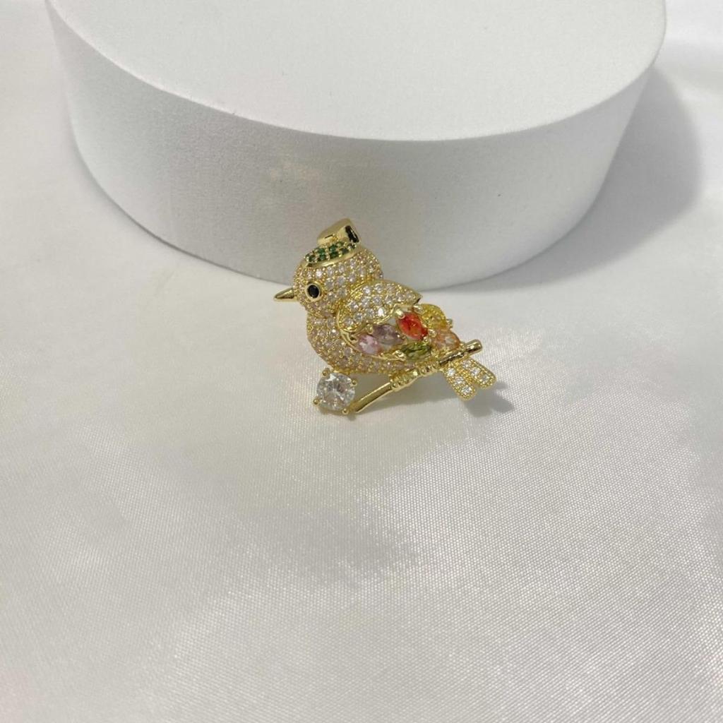 Little Bird Lapel Pin: Women's Copper Brooch for Shirt Collar, Fashion Corsage and Anti-Exposure Jewelry