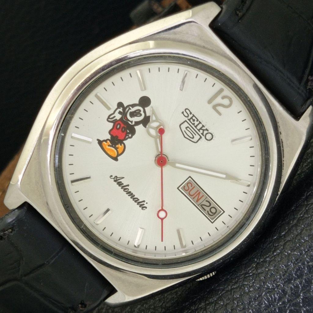 

VINTAGE SEIKO 5 AUTOMATIC 7009A JAPAN MENS SILVER COLOR DIAL WATCH a700551-5 R203-a700551