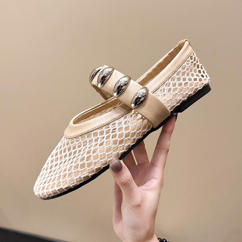 Fashion The 2025 Summer New Style of Perforated Breathable Toe Sandals and Flat Fishing Net Shoes for Women with Mesh Surface