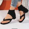 Fashion New Summer Casual Sandals Fashion Rivets Solid Flip-flops Simple Comfortable Beach Shoes Women's Large Size 36-43
