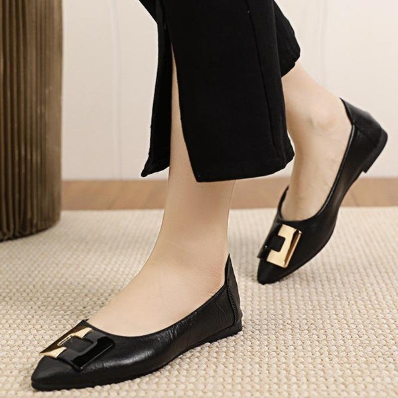 

Spring and summer new soft bottom flat bottom versatile casual shallow soft leather Doudou shoes 35