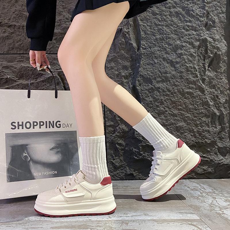 Advanced sense increases thick-soled little white women's shoes women's 2025 spring and autumn new Korean version of versatile student casual shoes