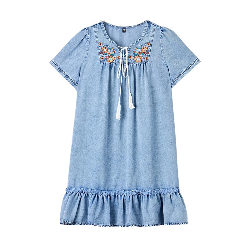 La Chapelle Women's Embroidered Short Sleeve Denim Dress