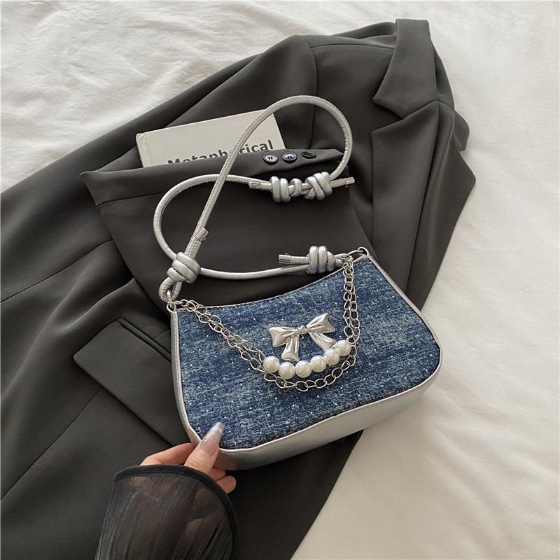 Underarm bag female design sense niche summer new fashion now popular bow shoulder messenger bag