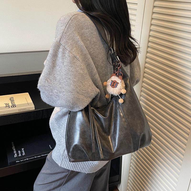 Large-capacity Bag, Crossbody Bag, Single-shoulder Bag, Fashionable and High-end Commuter Underarm Bag