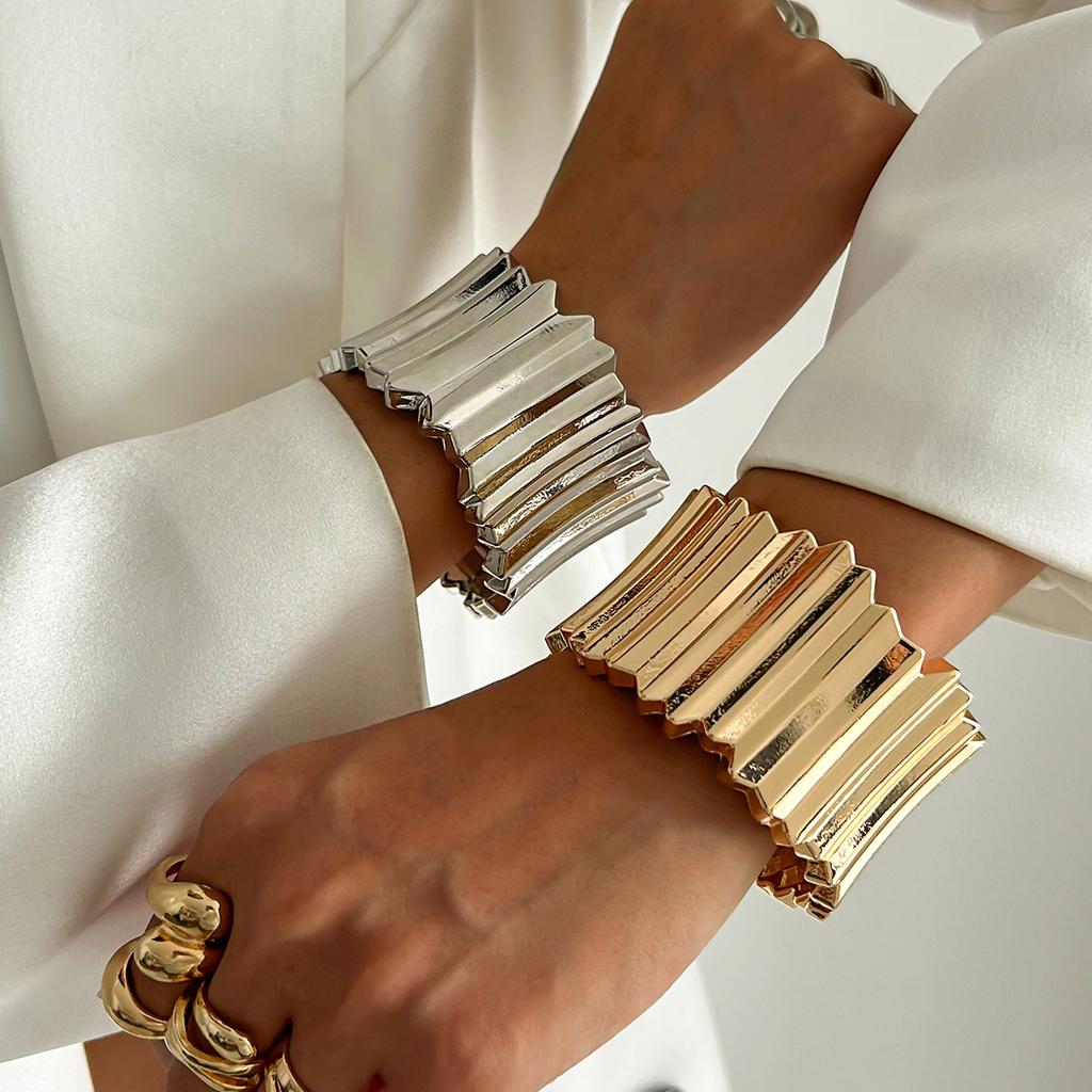 Exaggerated Metal Large Wide Face Spring Bracelet Bracelet Punk Style Texture Vertical Pattern Bracelet Female
