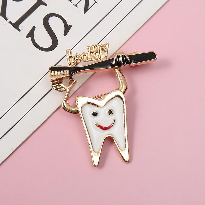 Elegant Metal Brooch for Shirts and Coats - Creative Tooth Pin Decor