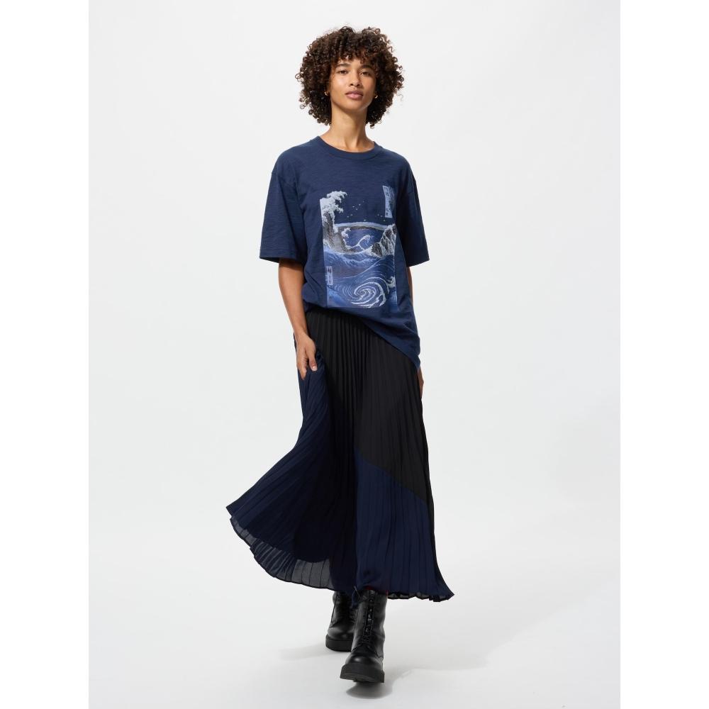Uniqlo Japan Ukiyo E bluE Ut