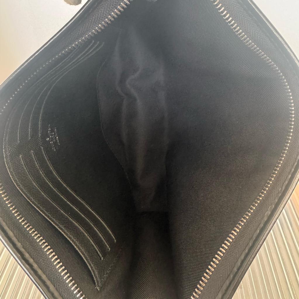 [Pre-Owned] Louis Vuitton Pochette Voyage MM 'Black Monogram Eclipse Canvas' - Very Good #1DX6VJ6